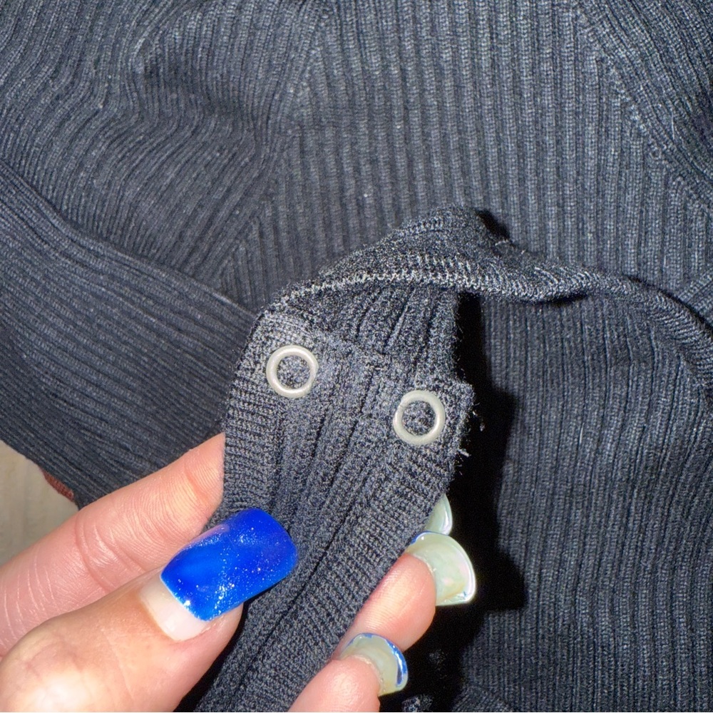 3 pack Abercrombie Sweater Thong Bodysuits (Large)! - Picture 9 of 14